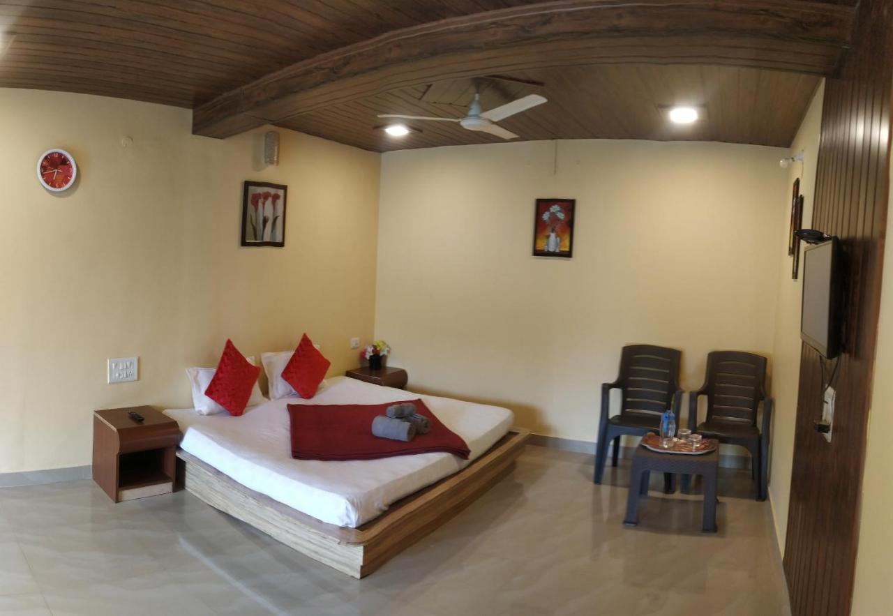 Bluebell Residency Hotell Mahābaleshwar Exteriör bild
